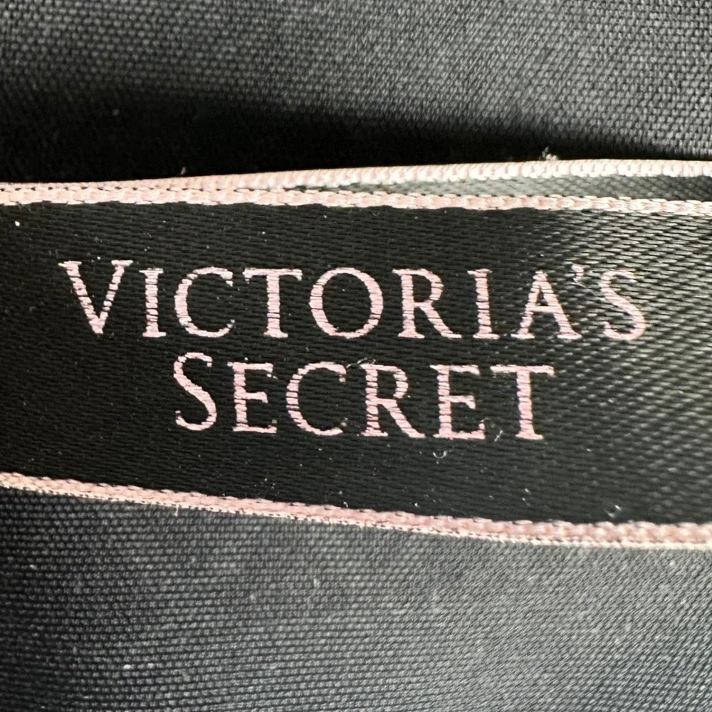 Victoria's Secret Wireless Bra Womens 34B Black Laser Cut Plunge Racerback